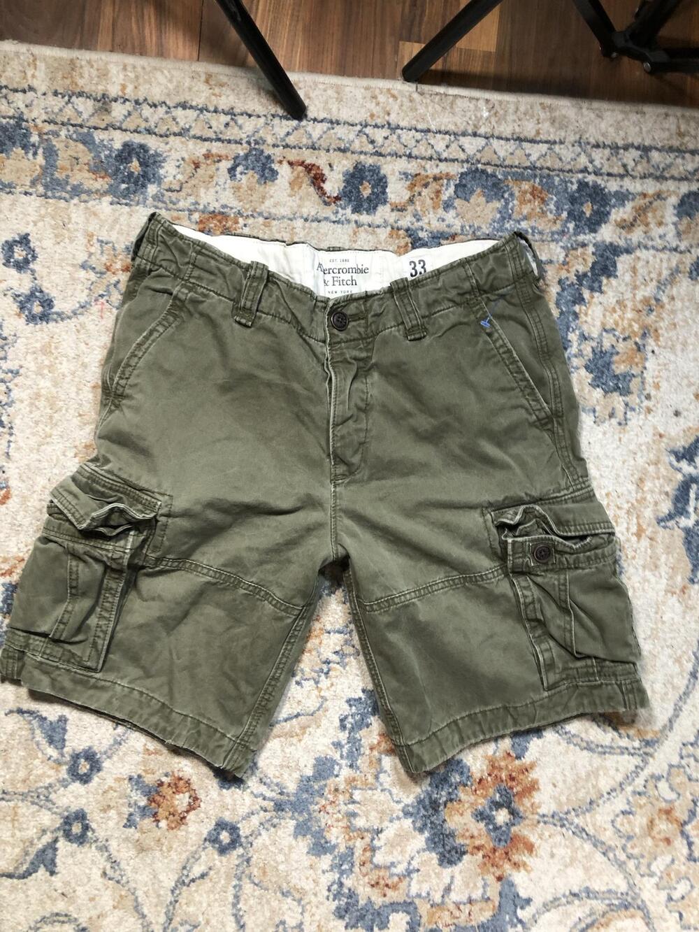 Abercrombie & Fitch Cargo Shorts Mens 33 Green Relaxed Fit 11 Inseam Casual